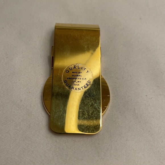 Vintage 90’s Money Clip- Treasure Island Las Vegas - Picture 4 of 8